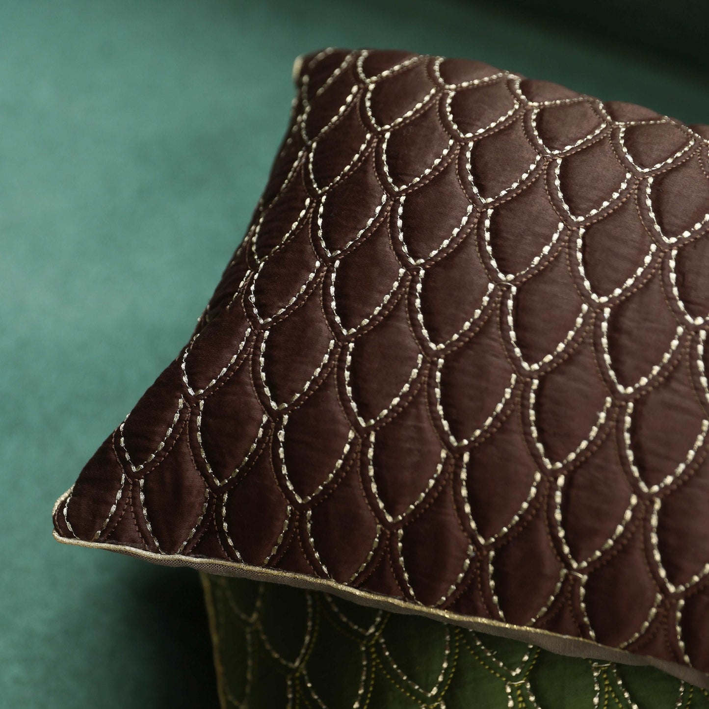 Darwaja Quilted Cushion cover