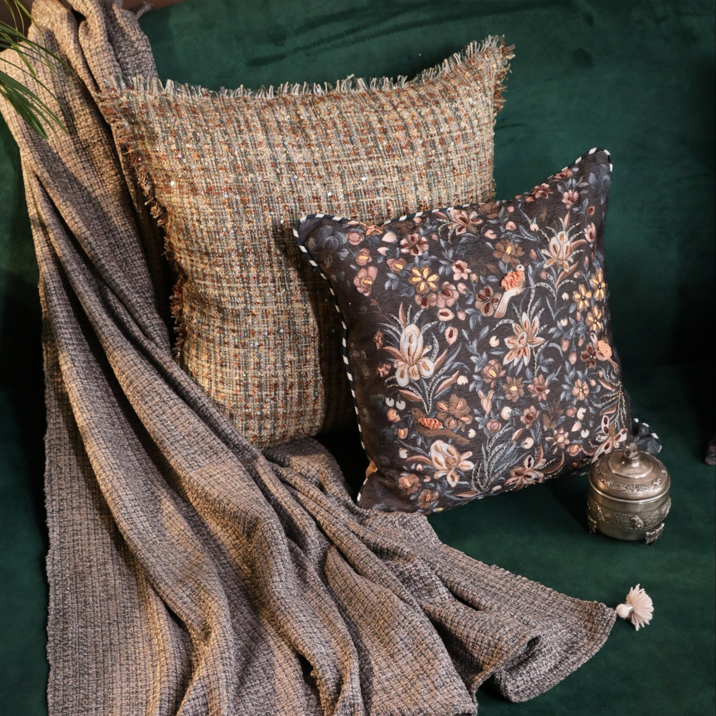 Waadi Chenille Cushion Cover