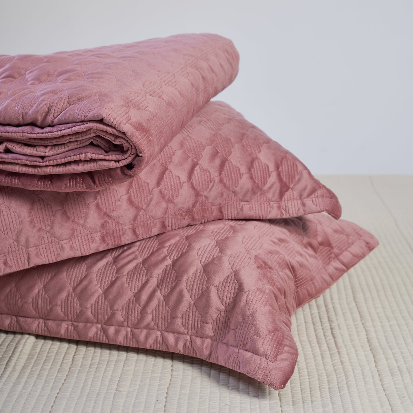 Thea Velvet Bedcover