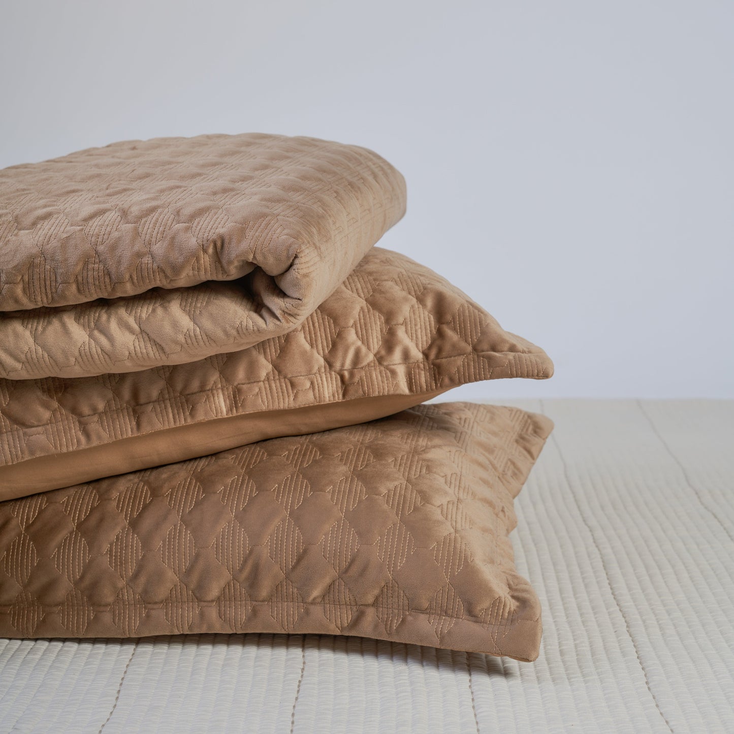 Thea Velvet Bedcover