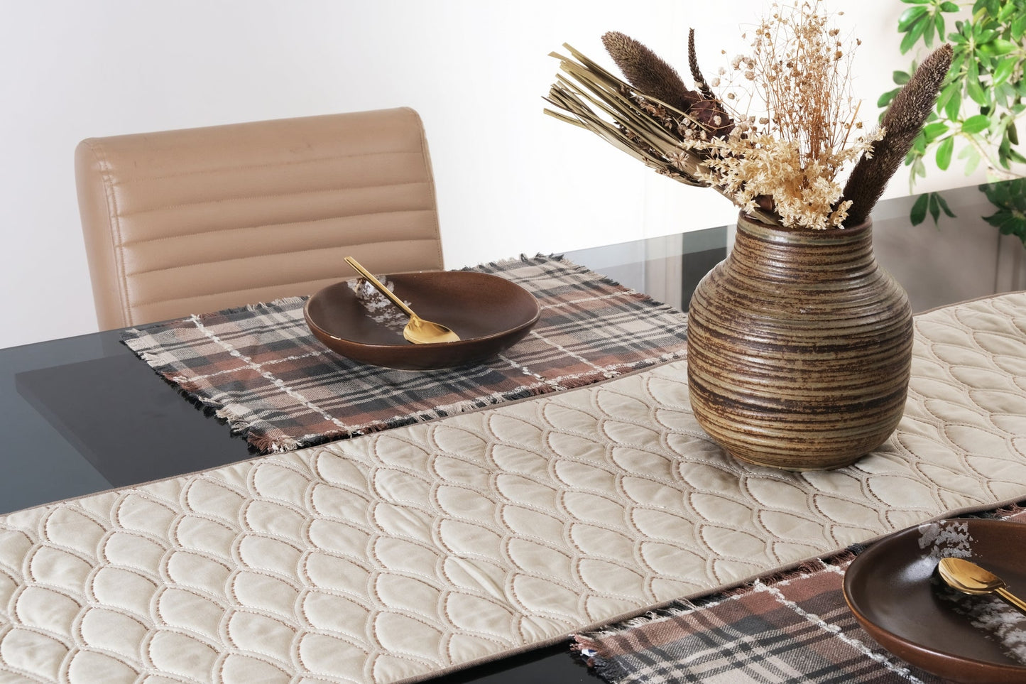 Arcs Cotton Quilted Runner