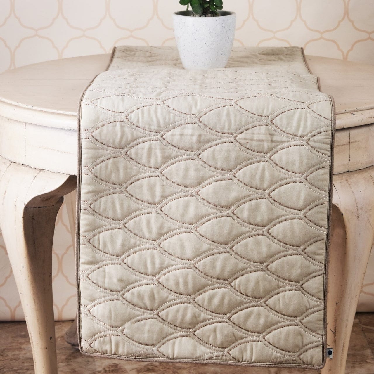 Arcs Cotton Quilted Runner