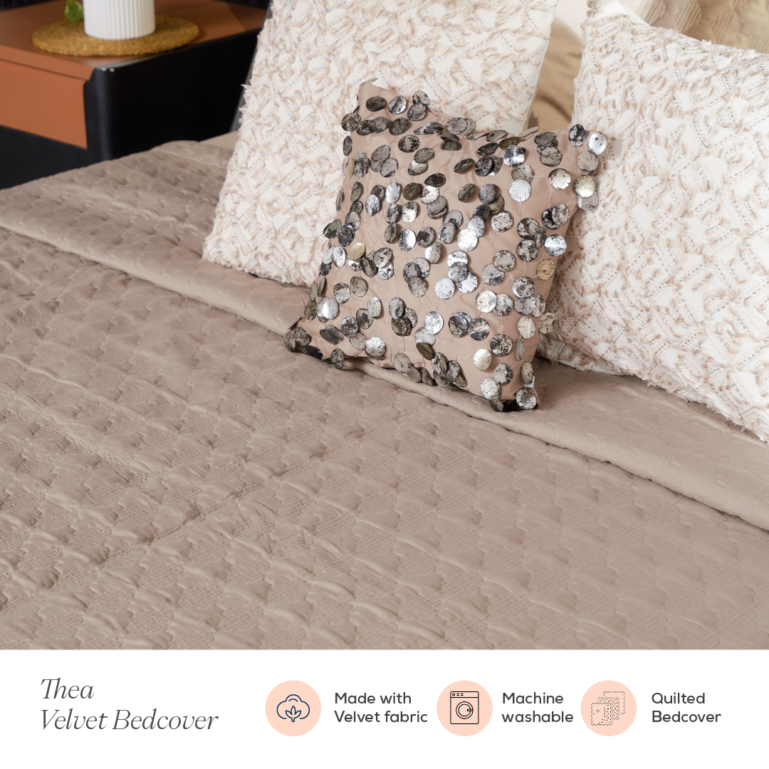 Thea Velvet Bedcover