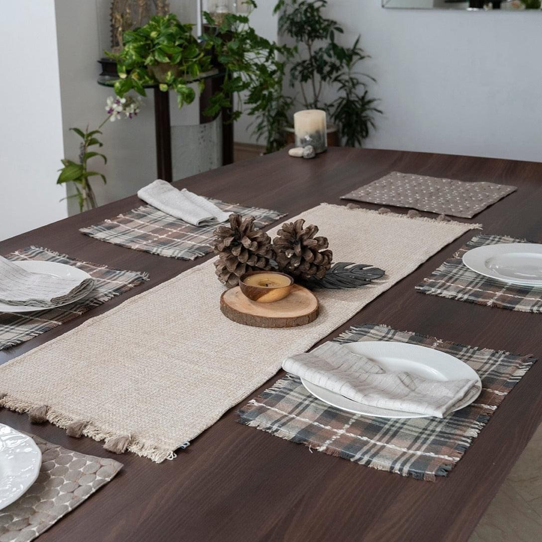 Checkered Table Mats