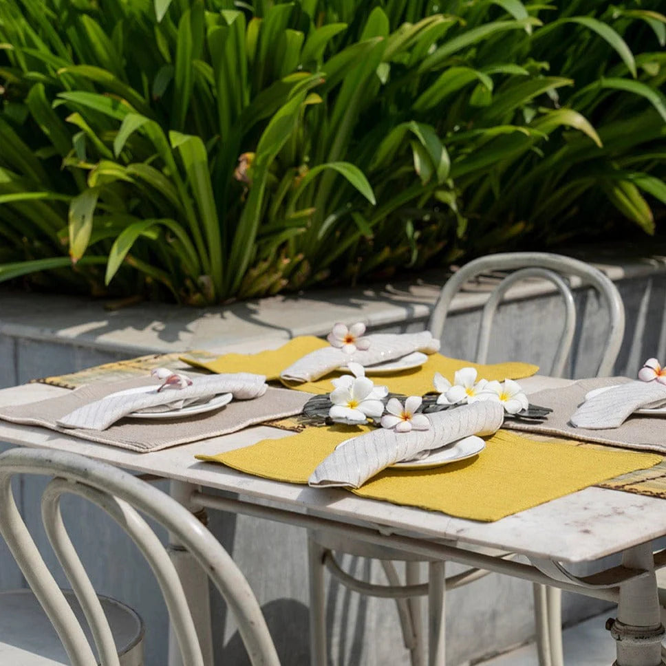Dine In Style- Table Mats and Runners for a Chic Dining Experience