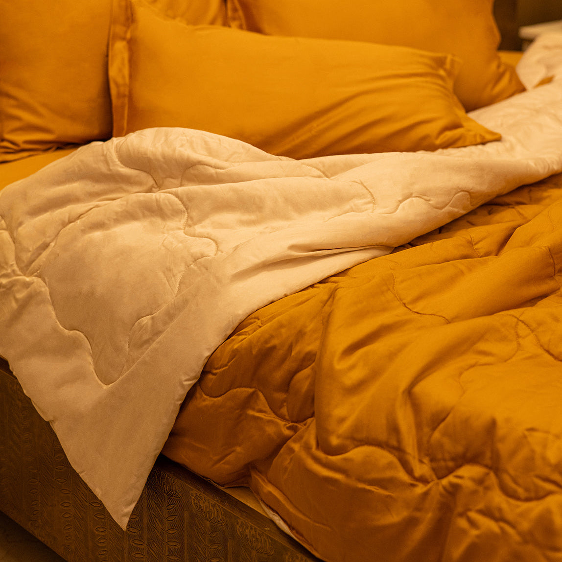 Desert Caramel & Champagne Sand Comforter