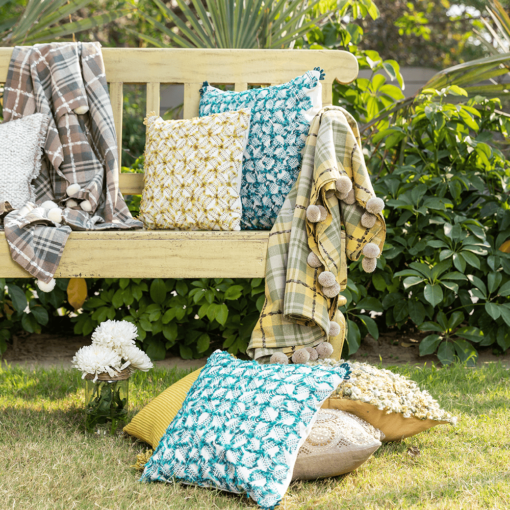 Ruffle Cushion Cover